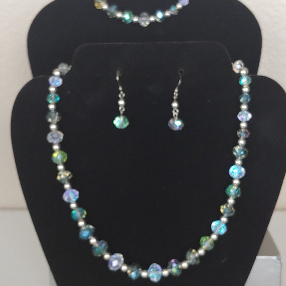 ☀SALE 4 for$20☀         Necklace Bracelet Earring Set